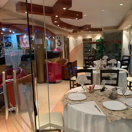 Hotel Smerald