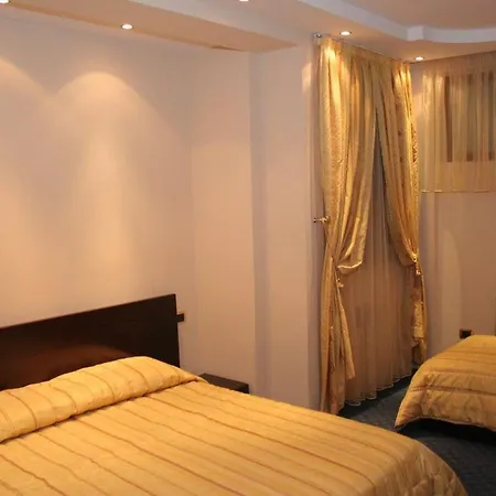 Hotel Smerald Korce